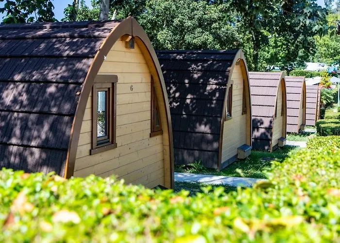 Camping Deva Κάμπινγκ *